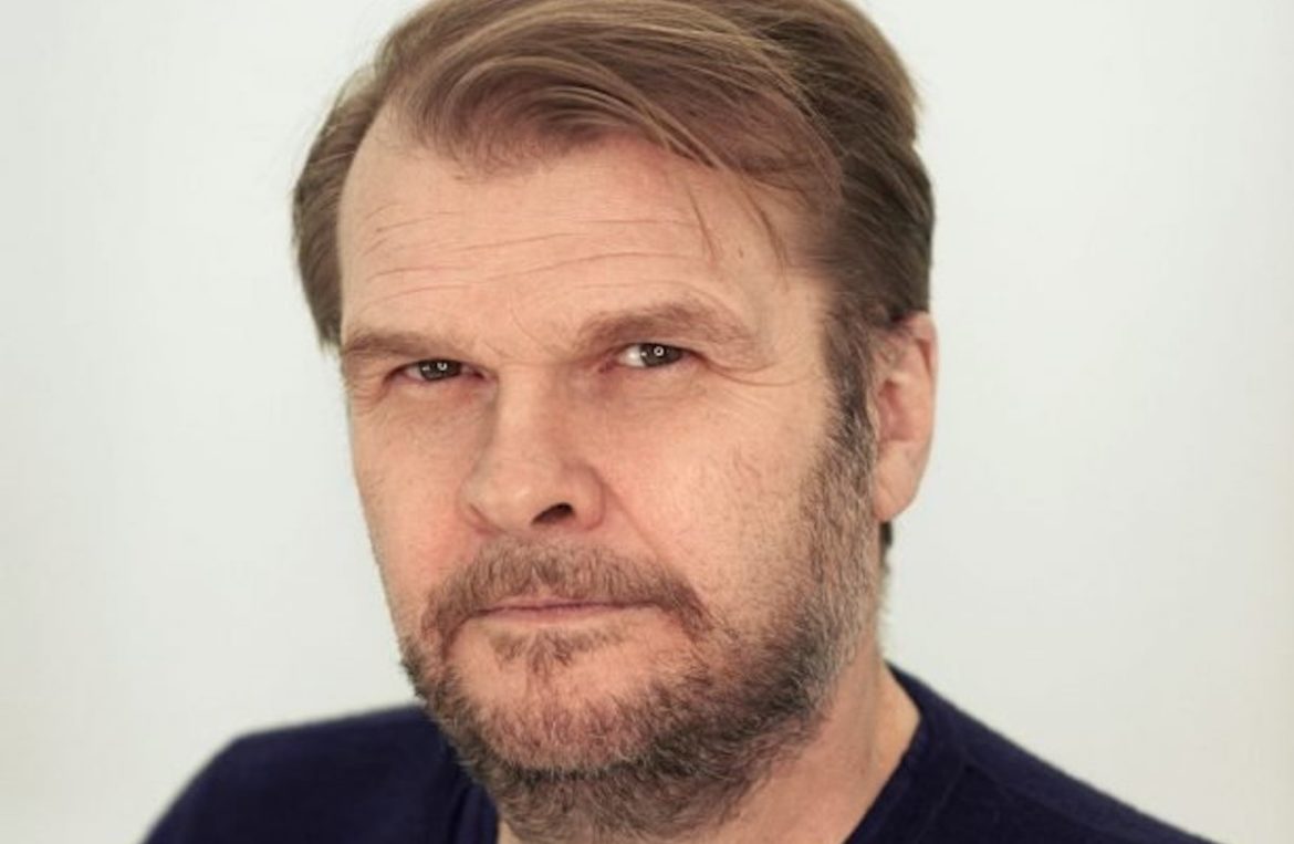 Rob stringer Sony
